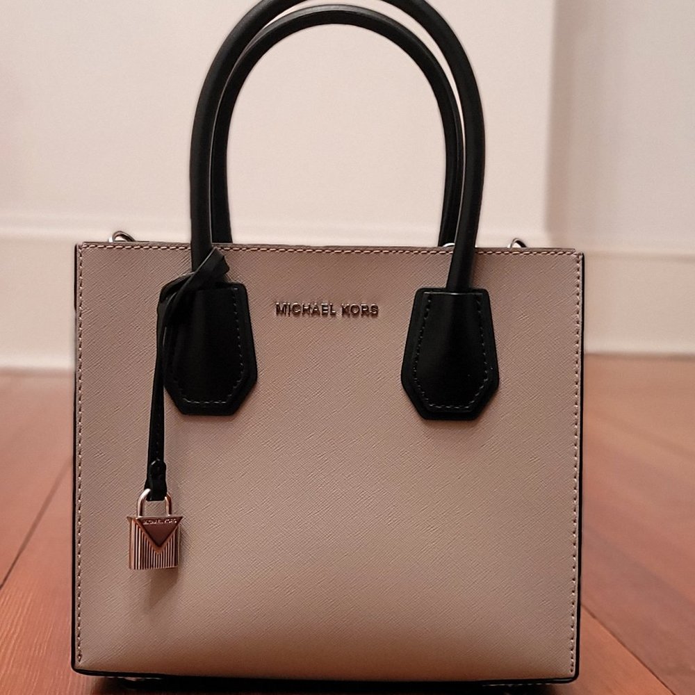 NWT Michael Kors Black and White top handle bag